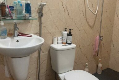 can-ho-co-2-toilet-nhu-hinh