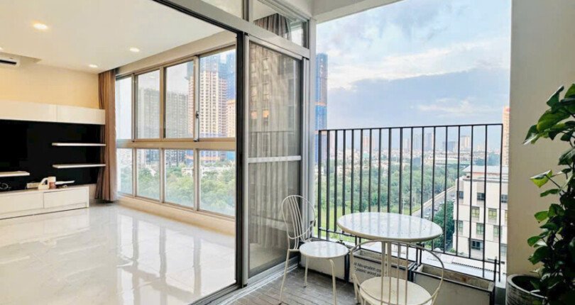 can ho co ban cong rong rai 810x430 - Giá mua bán căn hộ 3pn chung cư Star Hill Quận 7 T5/2025