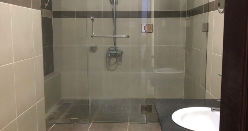 cho thue nha pho hung gia 2 2 810x430 - Cho thuê nhà phố mặt tiền lớn khu Hưng Gia 2. Gồm trệt lửng-2 lầu sân thượng- Hiện đang trống- Giá thuê 2.100 USD/Tháng