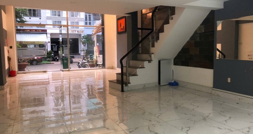 cho thue nha pho hung gia 2 20 810x430 - Cho thuê nhà phố mặt tiền lớn khu Hưng Gia 2. Gồm trệt lửng-2 lầu sân thượng- Hiện đang trống- Giá thuê 2.100 USD/Tháng