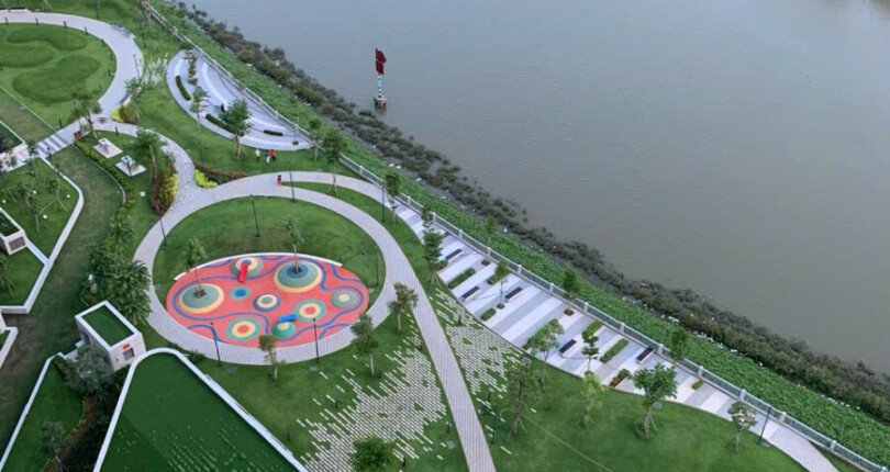cong ho cho thue lien ke song va cong vien 810x430 - Giá cho thuê căn hộ 3pn vị trí CE5 chung cư Riverpark Residence Quận 7 T5/2025