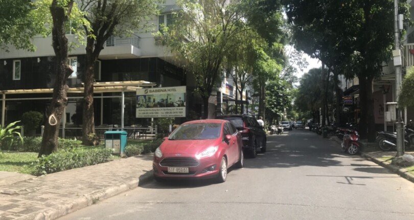 duong noi khu hung gia 4 quan 7 810x430 - Giá cho thuê nhà phố nguyên căn làm văn phòng đường Nội khu Hưng Gia 4 Quận 7 T5/2025