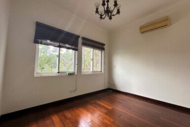 hien-trang-phong-ngu-trong-nha-biet-thu-ban