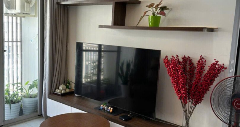 hinh anh phong khach can ho can ban 14 810x430 - Bán căn hộ chung cư Scenic Valley 1, 80m2, giá 6.650 tỷ, nhà đẹp, view sân golf, xem nhà dễ.