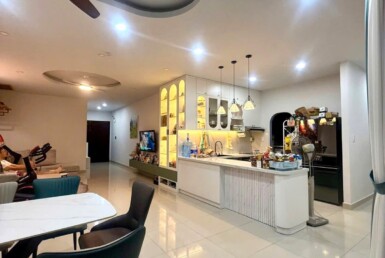 hinh anh phong khach va bep trong can ho ban 385x258 - Giá mua bán căn hộ 3pn chung cư Belleza Phú Mỹ Quận 7 T6/2025