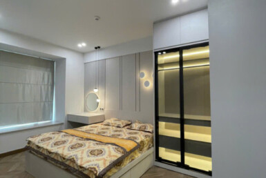 hinh anh phong ngu can ho ban 385x258 - Giá mua bán căn hộ 2pn block E chung cư The Peak Midtown M8 Quận 7 T5/2025