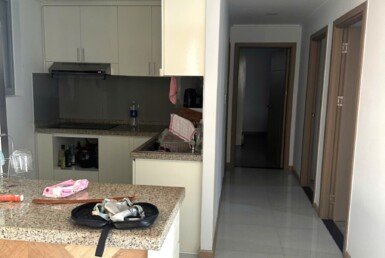 khong-gian-bep-rong-rai