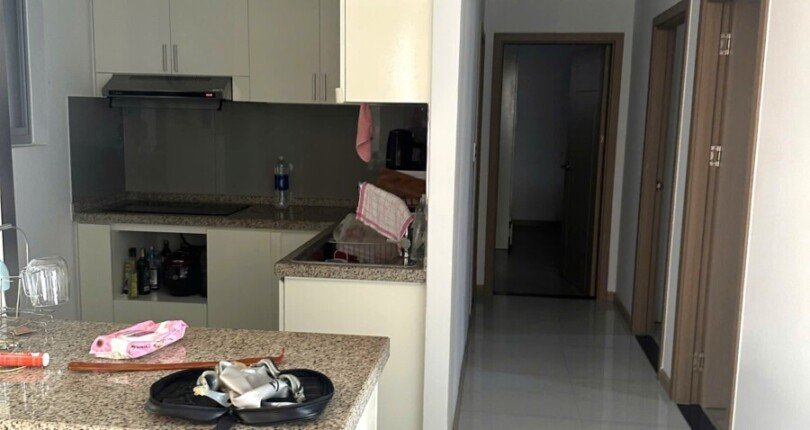 khong gian bep rong rai 8 810x430 - Giá mua bán căn hộ 3pn block C chung cư Scenic Valley 2 Quận 7 T5/2025