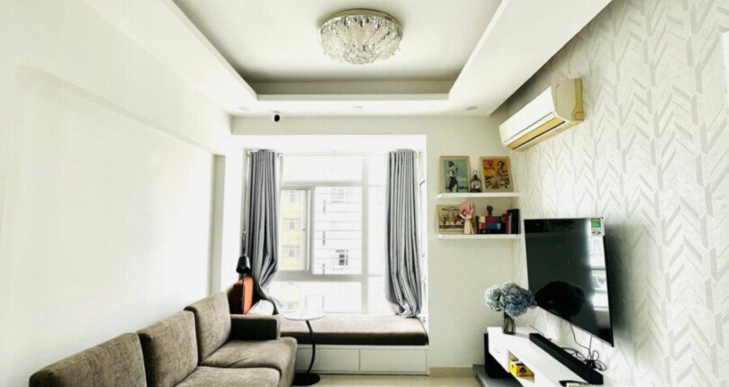 phong khach can ho ban 11 810x430 - Cho thuê căn hộ chung cư Sky Garden 3, 68m2, 02pn, giá 16tr/tháng, xem nhà dễ.