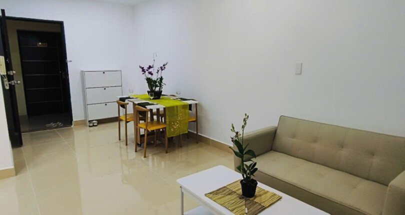 phong khach can ho can ban gap 2 1 810x430 - Cần bán căn hộ chung cư Sky Garden 3, diện tích 56m2, 02pn, giá 3.850 tỷ, đầy đủ nội thất, nhà có hợp đồng thuê.