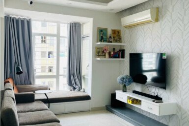 phong khach can ho cho thue 1 385x258 - Cho thuê căn hộ chung cư Sky Garden 3, 68m2, 02pn, giá 16tr/tháng, nội thất đầy đủ, xem nhà dễ.
