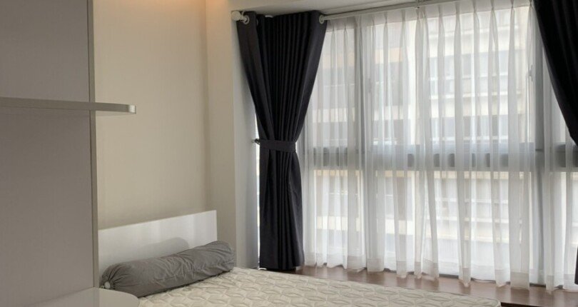 phong ngu can ho ban 15 810x430 - Bán căn hộ 02pn, chung cư Scenic Valley 1, giá 6.2 tỷ, nội thất căn hộ đầy đủ, view Đông Nam , thoáng.