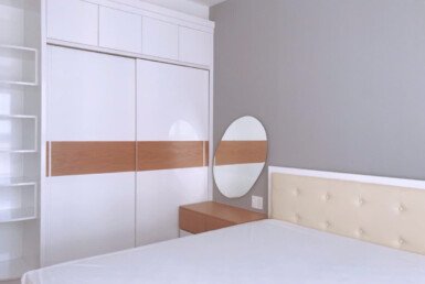 phong ngu can ho can ban 385x258 - Bán căn hộ chung cư Scenic Valley 1, 77m2, căn góc, giá 6.450 tỷ, đầy đủ nội thất xem nhà dễ.