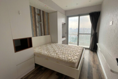 phong ngu can ho can ban 6 385x258 - Bán căn hộ 151m2 chung cư Scenic Valley 1, 03pn, giá 12,7 tỷ, đầy đủ nội thất, view sông.