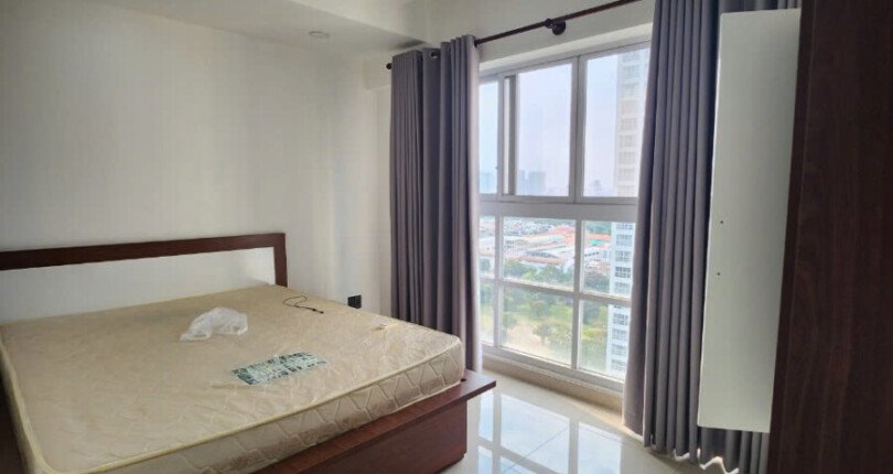 phong ngu thu 3 co cua so rong rai 810x430 - Bán gấp căn hộ 3pn chung cư Happy Valley Quận 7 giá 7,7 tỷ