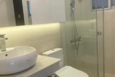 toilet-trong-can-ho-cho-thue