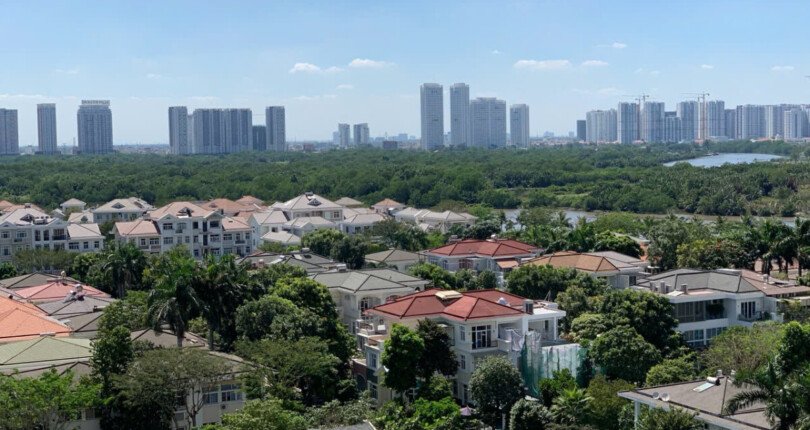 vi tri can ho lau 18 view lien ke khu biet thu my phu quan 7 810x430 - Giá mua bán căn hộ 3pn block C view biệt thự chung cư Hưng Phúc Happy Residence Quận 7 T5/2025