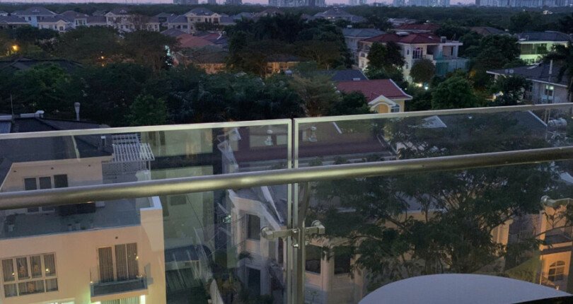 view ban cong can cho thue 810x430 - Giá cho thuê căn hộ 3pn block C view biệt thự chung cư Hưng Phúc Happy Residence Quận 7 T5/2025
