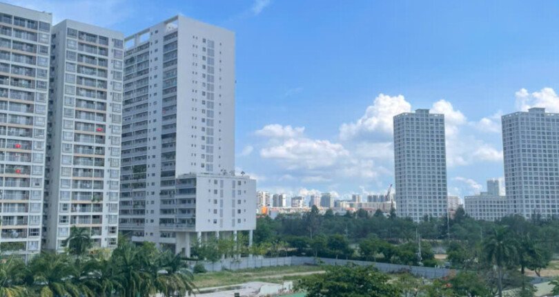 view phong khach can ho ban 2 810x430 - Giảm thêm 200tr bán gấp căn hộ C4.03 chung cư Green Valley Quận 7 giá còn 9,6 tỷ