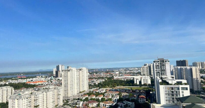 view phong khach can ho ban 810x430 - Giá mua bán căn hộ 2pn 89m2 block A chung cư Midtown Phú Mỹ Hưng Quận 7 T5/2025