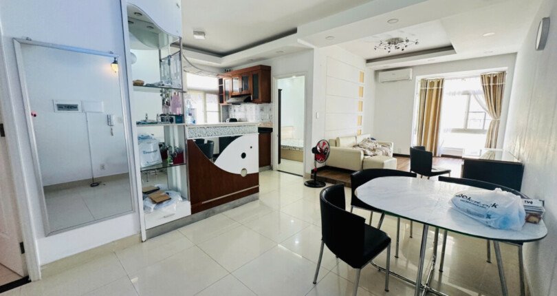 z6561238894261 f299360bd32dc29fa5015c0836580f98 810x430 - Cho thuê Sky Garden 1 dt 81m 2 phòng full đồ giá 13 triệu