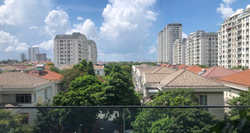 z6572850402996 f0899aeb6f4aea8eb072759680a955d5 810x430 - Cho thuê nhanh shop house tại Midtown Tòa M7. DT 52m2 Đã decor- Đang trống dọn vào ngay- Giá 19 Triệu/Tháng