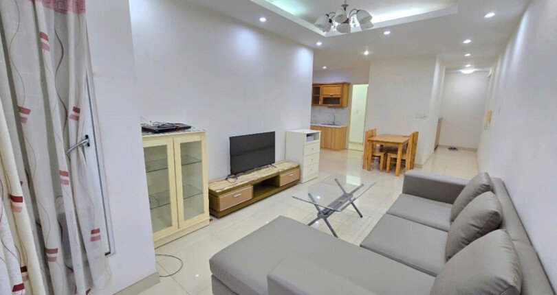 z6627975976795 7c24ae138e11ee40e6bbc7eb98eb9d5d 810x430 - Cho thuê căn hộ Sky Garden 3. DT 68m2- 2 phòng- 2wc- Nội thất đầy đủ như hình- Giá thuê rẻ 12 Triệu/Tháng