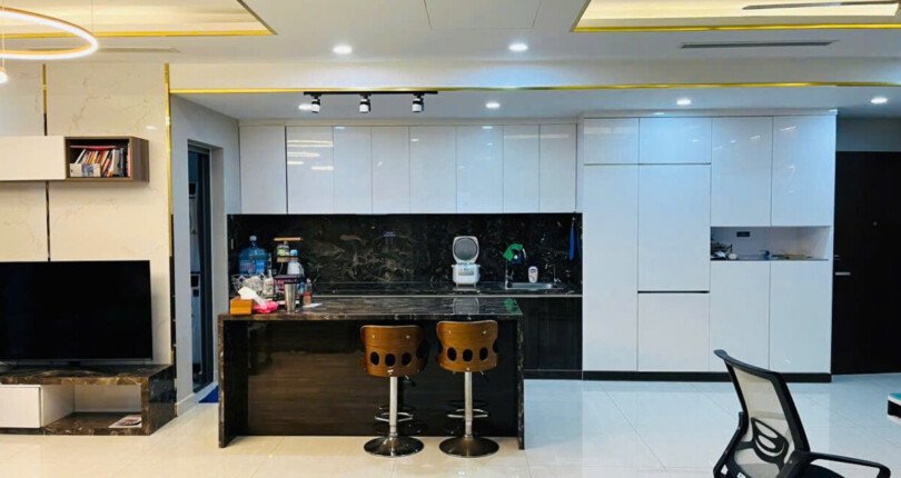 ban can ho riverpark premier 9 810x430 - Cần bán gấp căn hộ Riverpark Premier. DT 128m2- Nhà đẹp- ban công hướng nam- 3 phòng-2wc- nhà trống xem dễ. Giá 15.4 Tỷ