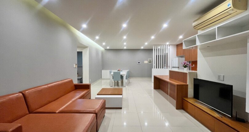 ban can ho riverpark residence 2 810x430 - Bán căn hộ Riverpark Residence. DT 137m2 Nhà đẹp- 3 phòng-2wc- Cửa Tây view Bắc- Giá bán 14.3 Tỷ (TL)