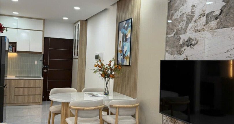 ban can ho sky garden 3 3 7 810x430 - Bán căn hộ đẹp tại Sky Garden 3. DT 70m2 Nhà mới decor- Nội thất mới 100%- thiết kế 3 phòng-2wc- Giá 5.270 Tỷ