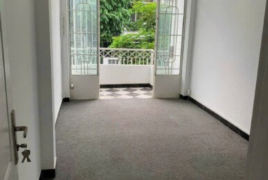 ban-nha-mat-tien-quan-1 (2)