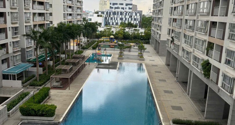 can ho ban lien ke ho boi noi khu 810x430 - Duy nhất căn hộ 117m2 3pn bán tại Tháp B chung cư Scenic Valley 1 phường Tân Mỹ Giá 9,3 tỷ
