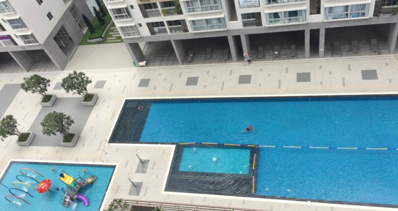 can ho ban truc dien ho boi noi khu 810x430 - Giá mua bán căn hộ 2pn block D chung cư Scenic Valley 1 Quận 7 T6/2025
