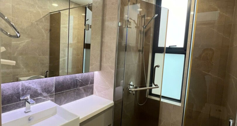 can ho co 2 toilet hoan thien nhu hinh 1 810x430 - Giá mua bán căn hộ 2pn Tháp A chung cư Hưng Phúc Premier Quận 7 T6/2025