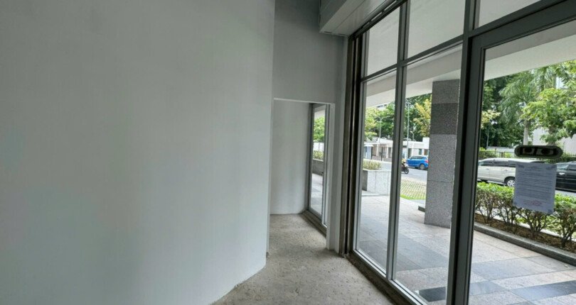 chp thue shop scenic 2 8 810x430 - Cần cho thuê Shop tại Chung cư Scenic Valley 2. DT sàn 201m2 gồm 1 trệt 1 lầu. Giá thuê 2.600 USD/Tháng