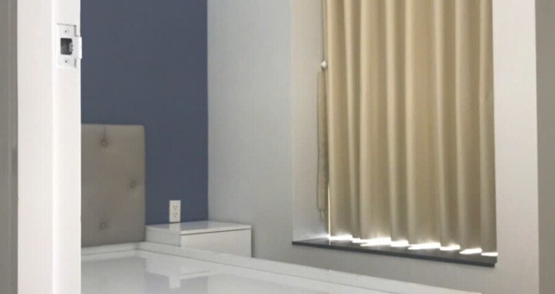 hinh anh phong ngu can ho ban 1 810x430 - Bán căn hộ 70m2, chung cư Sky garden 3, 03pn, giá 4.8 tỷ, nhà đang có hợp đồng thuê ổn định.