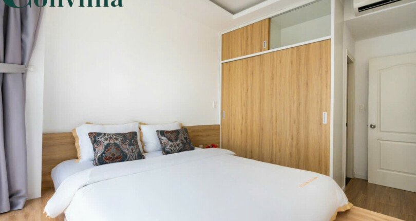 hinh anh phong ngu can ho cho thue 810x430 - Cho thuê căn hộ chung cư Scenic Valley 1, 70m2, 02pn, giá 17tr/tháng, nhà đẹp, view hồ bơi.