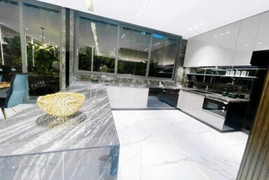 khong-gian-bep-rong-rai