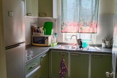 khong-gian-bep-rong-rai