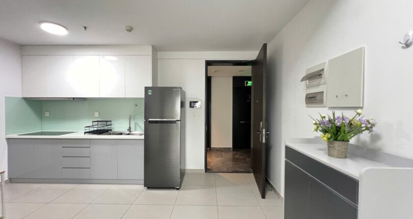 khong gian bep trong can ho ban 810x430 - Giá mua bán căn hộ 2pn Tháp A chung cư Hưng Phúc Premier Quận 7 T6/2025