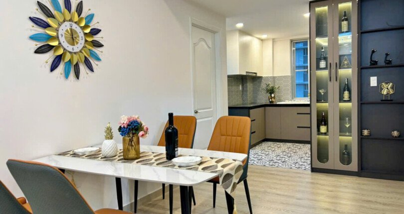 khong gian phong an va bep 810x430 - Giá mua bán căn hộ 3pn tháp B chung cư Mỹ Khánh 4 Quận 7 T6/2025