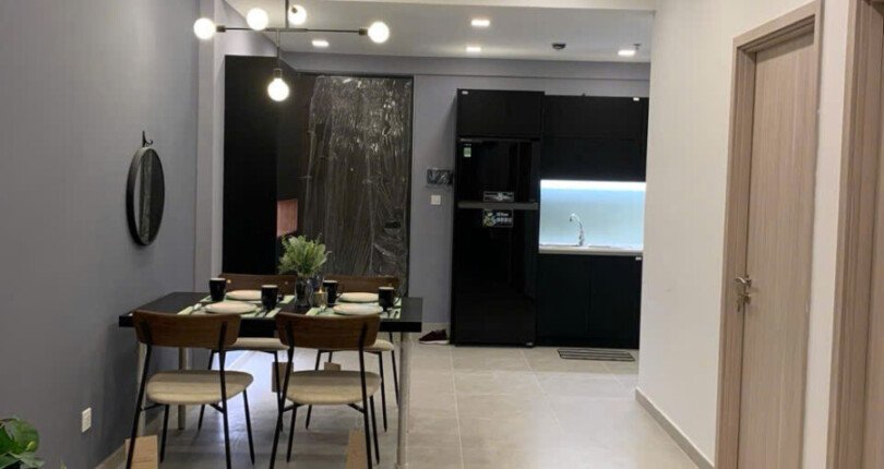 khong gian phong an va phong khach can ho ban 810x430 - Giá mua bán căn hộ 2pn tháp B chung cư Hưng Phúc Premier Quận 7 T6/2025