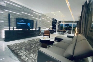 khong-gian-phong-khach-tang-tret