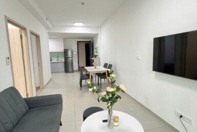 phong-khach-can-ho-ban