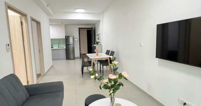 phong khach can ho ban 11 810x430 - Giá mua bán căn hộ 2pn Tháp A chung cư Hưng Phúc Premier Quận 7 T6/2025