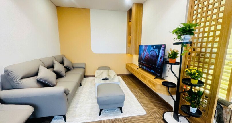 phong khach can ho ban 17 810x430 - Giá mua bán căn hộ Duplex 3pn chung cư Dragon Hill 1 T6/2025