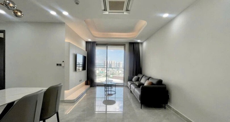 phong khach can ho ban 24 810x430 - Bán gấp căn hộ 3pn chung cư The Peak m8 giá 12,8 tỷ rẻ nhất thị trường