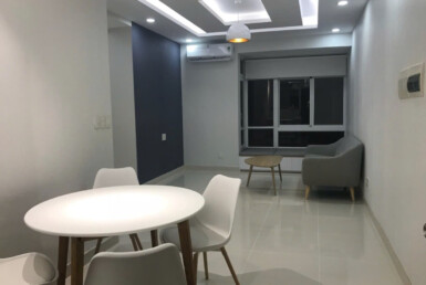 phong khach can ho ban 42 385x258 - Bán căn hộ 70m2, chung cư Sky garden 3, 03pn, giá 4.8 tỷ, nhà đang có hợp đồng thuê ổn định.