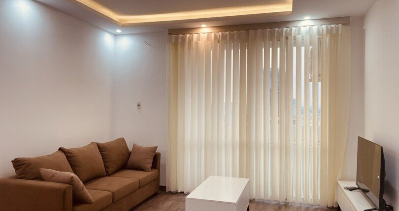 phong khach can ho cho thue 810x430 - Cho thuê nhanh căn hộ chung cư Central Garden , 04pn, giá 20tr/tháng, nội thất mới hoàn toàn.