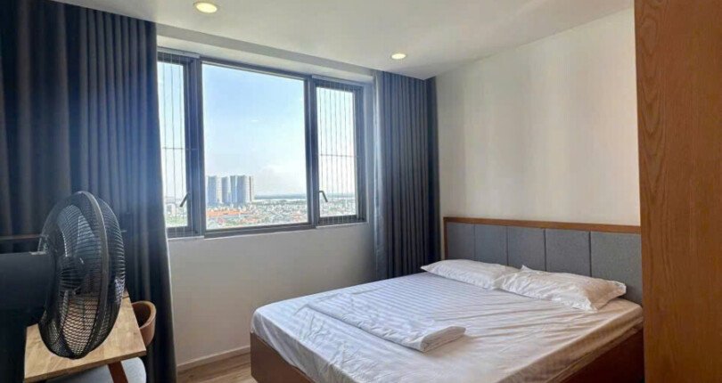 phong ngu can ho ban 12 810x430 - Bán căn hộ chung cư Hưng Phúc happy Residences, 78m2, giá 6.5 tỷ, nhà đẹp, đủ nội thất.